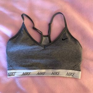 SIZE MEDIUM NIKE SPORTS BRA
